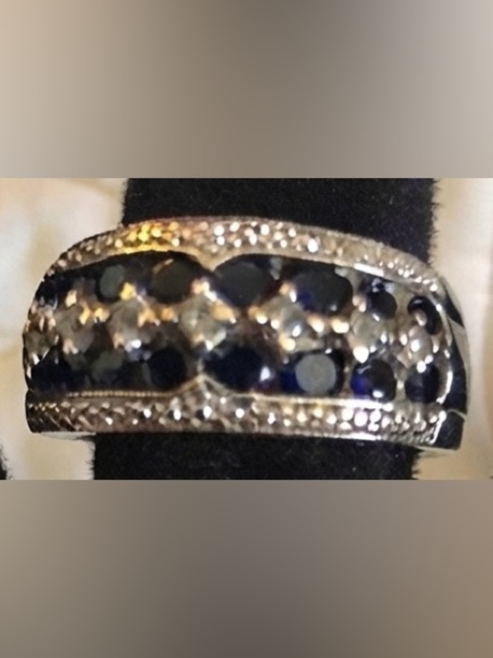 Sterling silver & Zafiro ring  sz8 ring